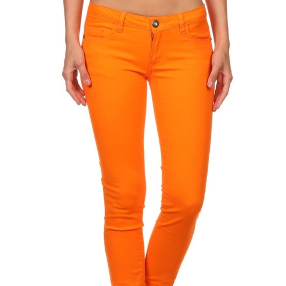SOLID MID RISE SKINNY SLIGHTLY FADED JEANS PANTS